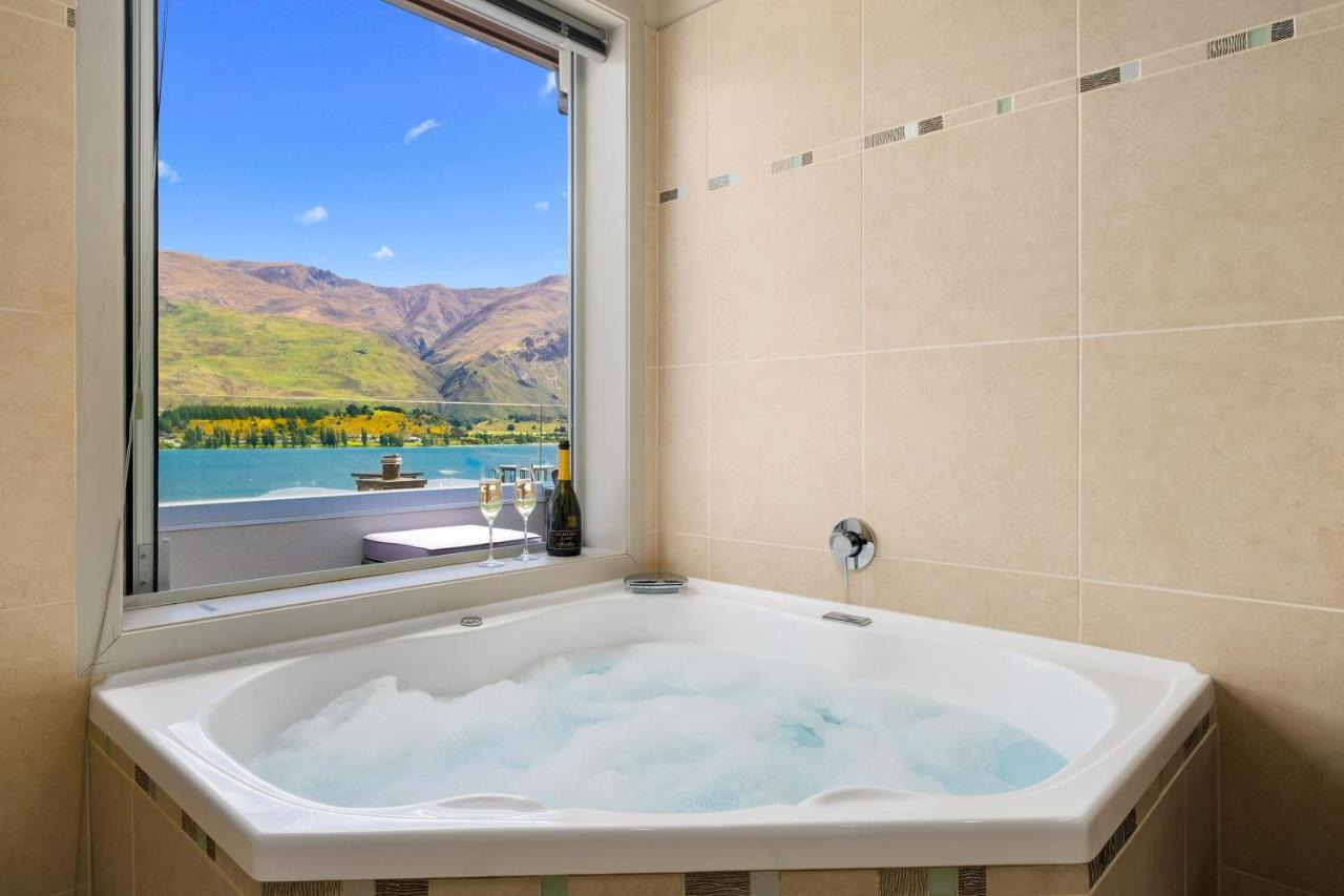Luxury Lakeview Vista Apartment Уанака Екстериор снимка